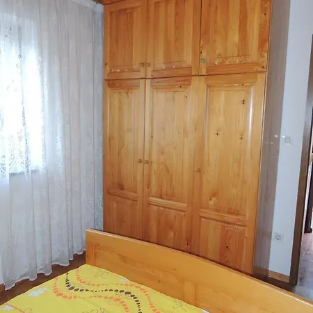 Apartma Lesjak 1 Апартаменты Бовец